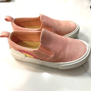 Almost new slip on top sider sneaker   With Rainbows-Old Navy size 7 Toddler